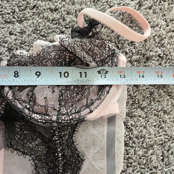 Victorias Secret Lace Sexy Corset With Garter Straps in Black and Baby Pink 36C - Picture 5 of 9